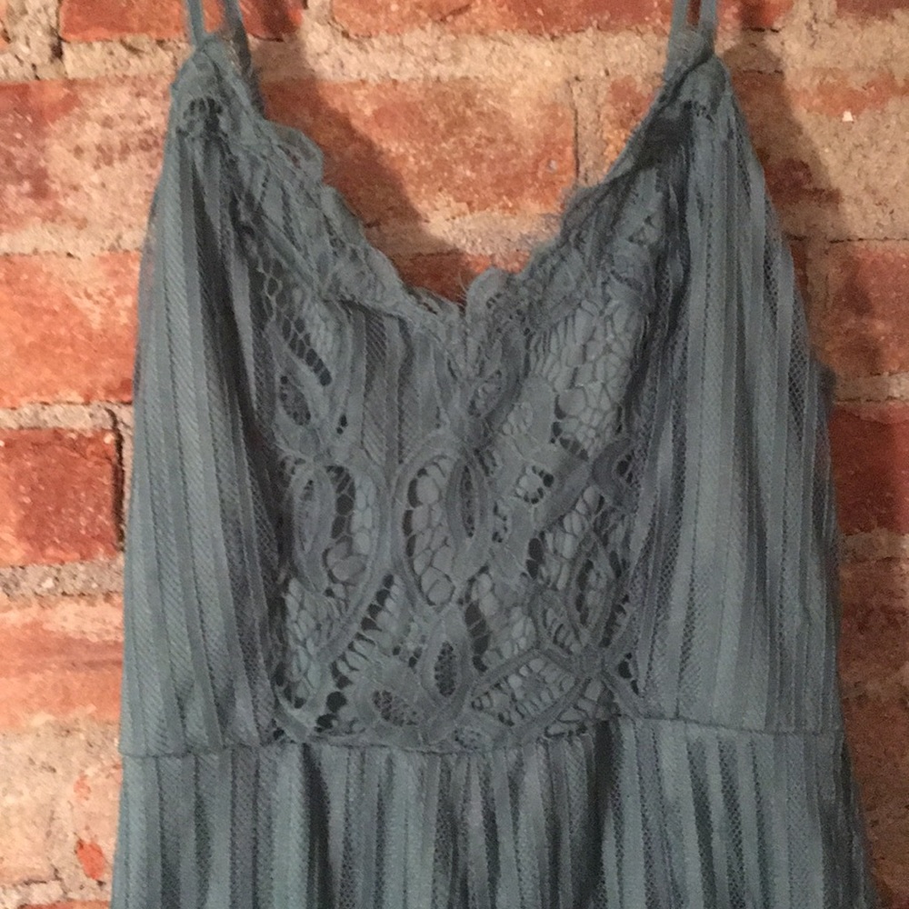 Charlotte Russe romper - Picture 4 of 5